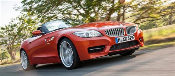 نقد و بررسی رانندگی خودرو