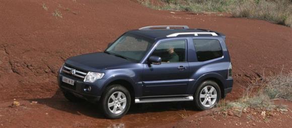 نقد و بررسی بیرون خودرو