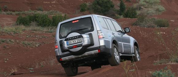 نقد و بررسی رانندگی خودرو