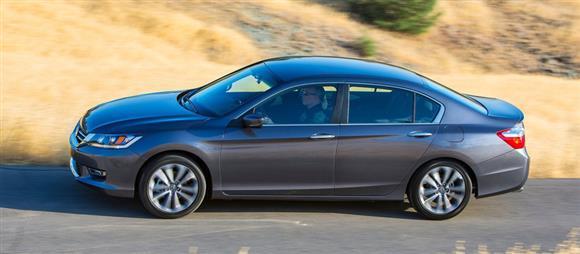 نقد و بررسی رانندگی خودرو