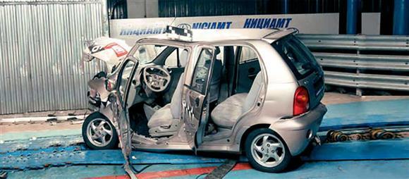 نقد و بررسی ایمنی خودرو