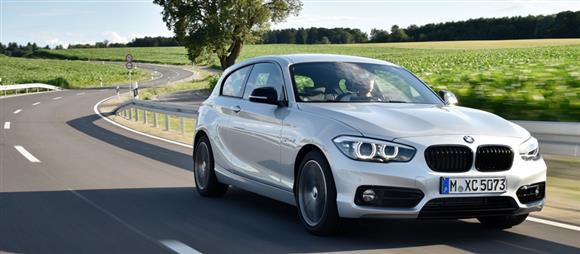 نقد و بررسی رانندگی خودرو