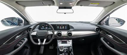 نقد و بررسی فضای داخلی