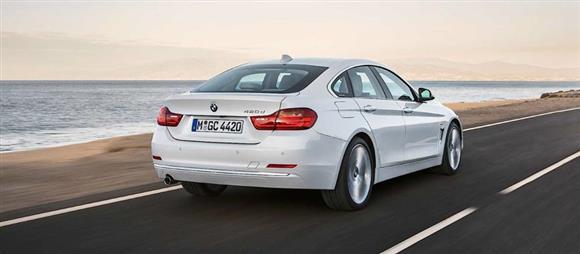 نقد و بررسی رانندگی خودرو