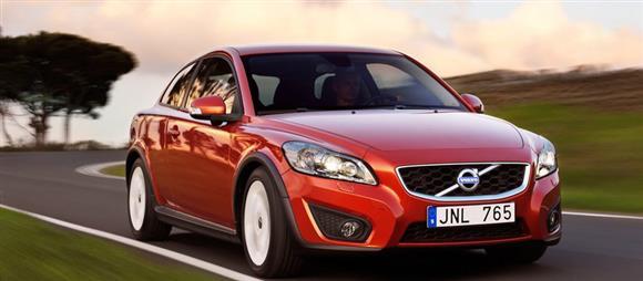 نقد و بررسی رانندگی خودرو