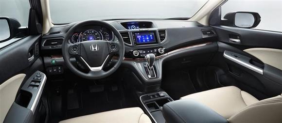 نقد و بررسی فضای داخلی