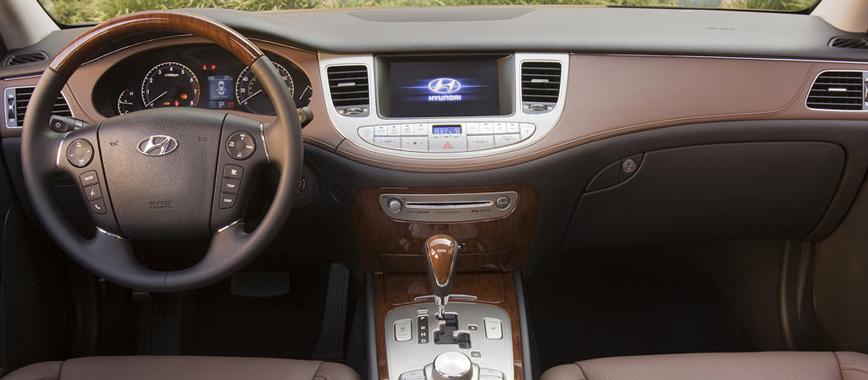 نقد و بررسی فضای داخلی