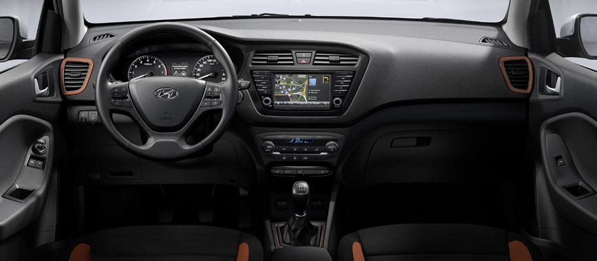 نقد و بررسی فضای داخلی