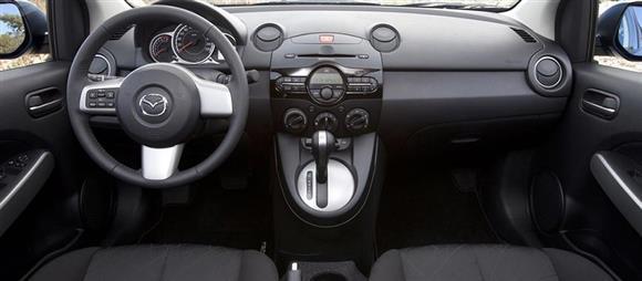 نقد و بررسی فضای داخلی