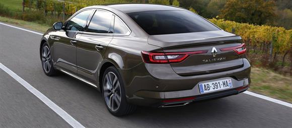 نقد و بررسی رانندگی خودرو