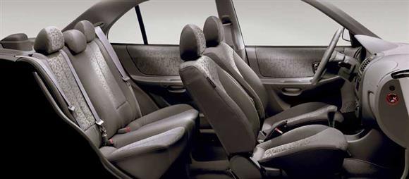 نقد و بررسی فضای داخلی