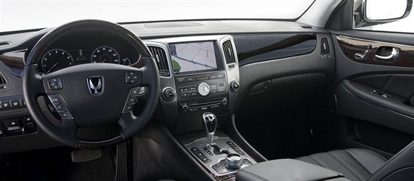 نقد و بررسی فضای داخلی