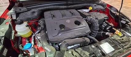 نقد و بررسی موتور