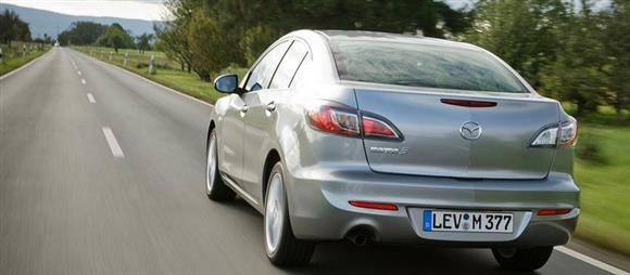 نقد و بررسی رانندگی خودرو