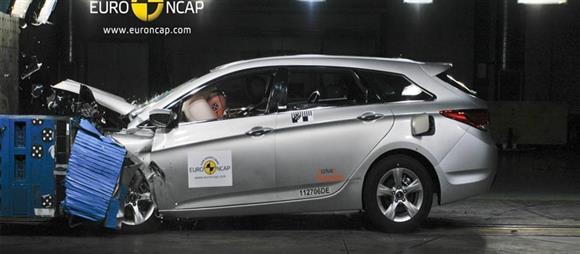 نقد و بررسی ایمنی خودرو