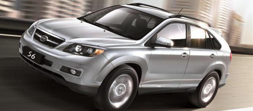 نقد و بررسی رانندگی خودرو