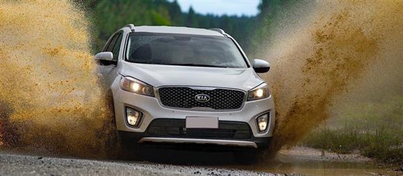 نقد و بررسی رانندگی خودرو