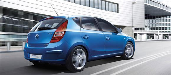 نقد و بررسی رانندگی خودرو