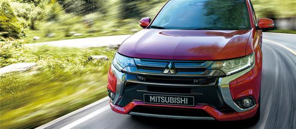 نقد و بررسی رانندگی خودرو