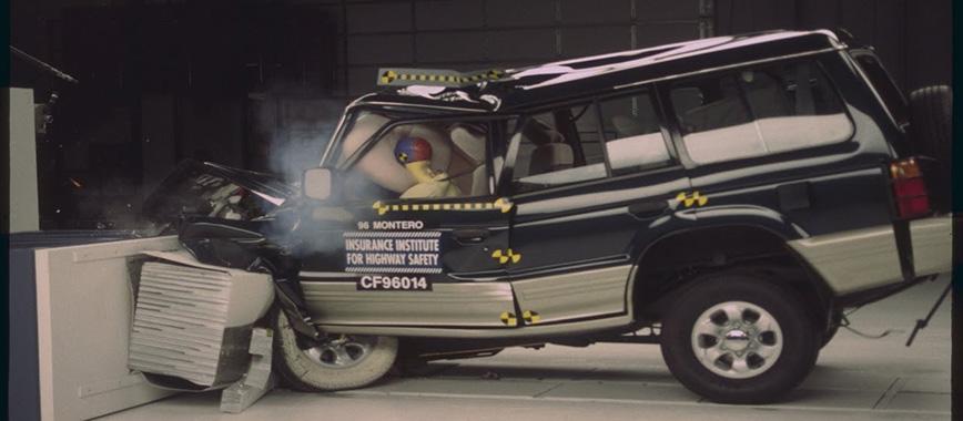 نقد و بررسی ایمنی خودرو