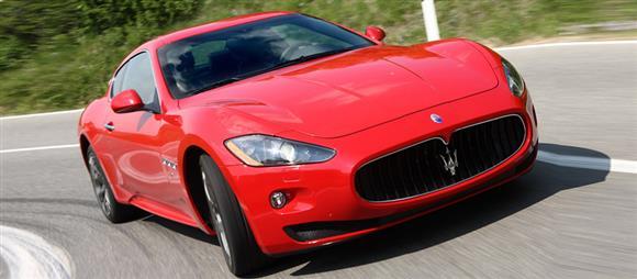 نقد و بررسی بیرون خودرو